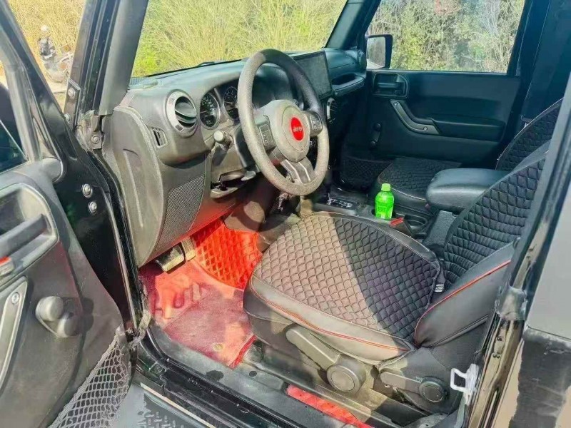 济宁18年Jeep牧马人6