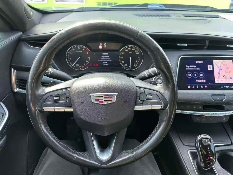 温州20年凯迪拉克XT47