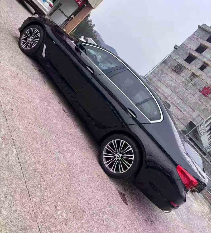 岳阳18年宝马5系9