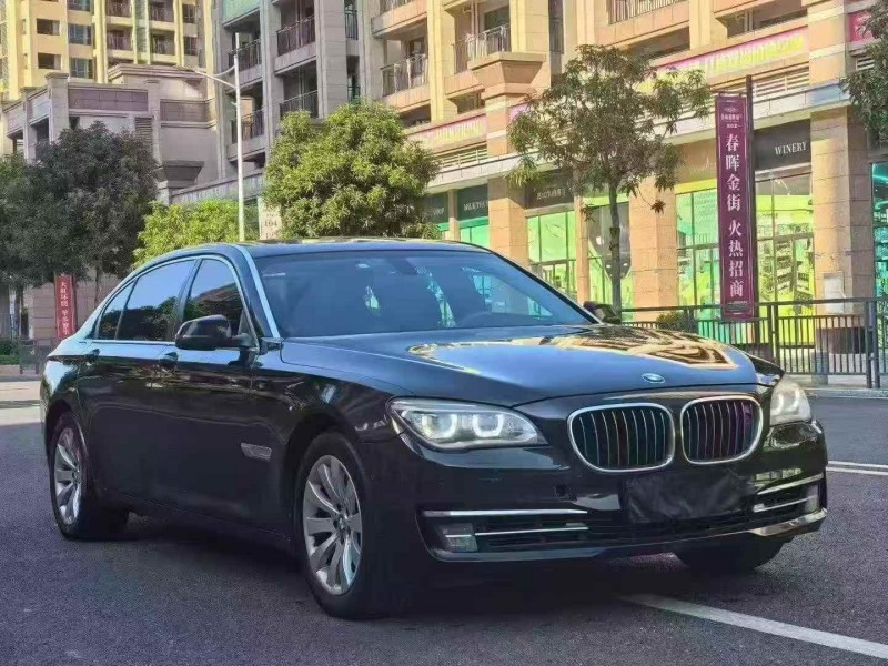 广州13年宝马7系2