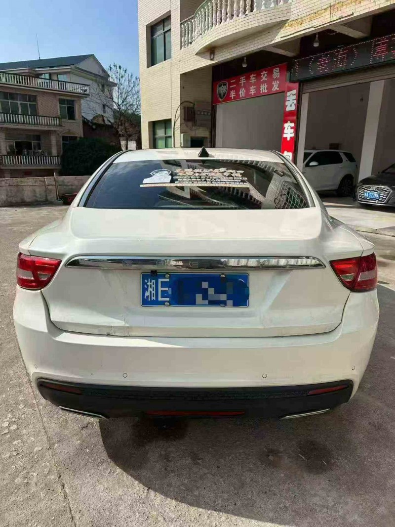 常德16年吉利博瑞8