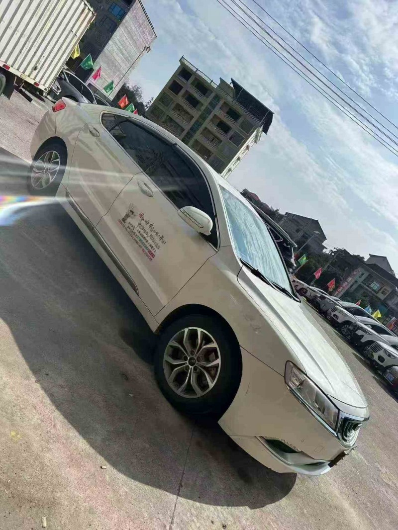 常德16年吉利博瑞9