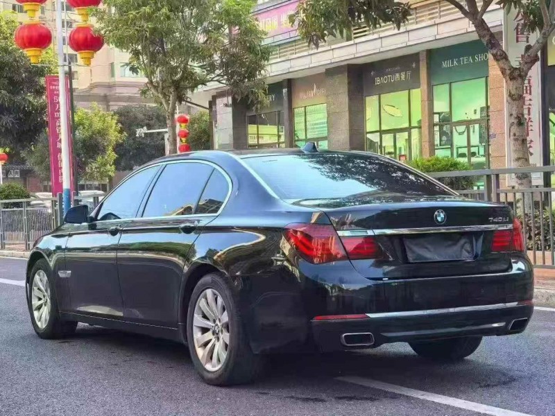 广州13年宝马7系8