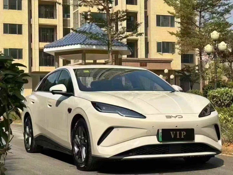 广州25年比亚迪海豹3