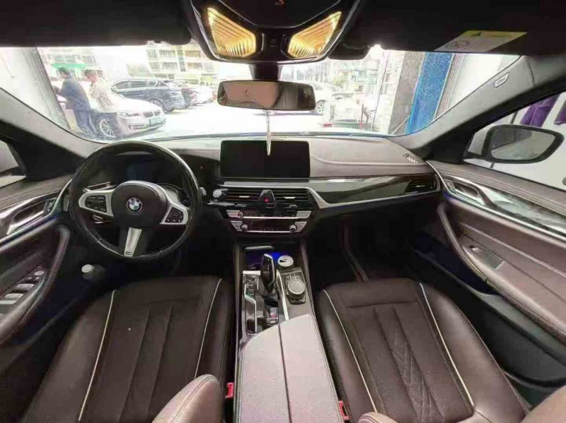 张家界22年宝马5系6