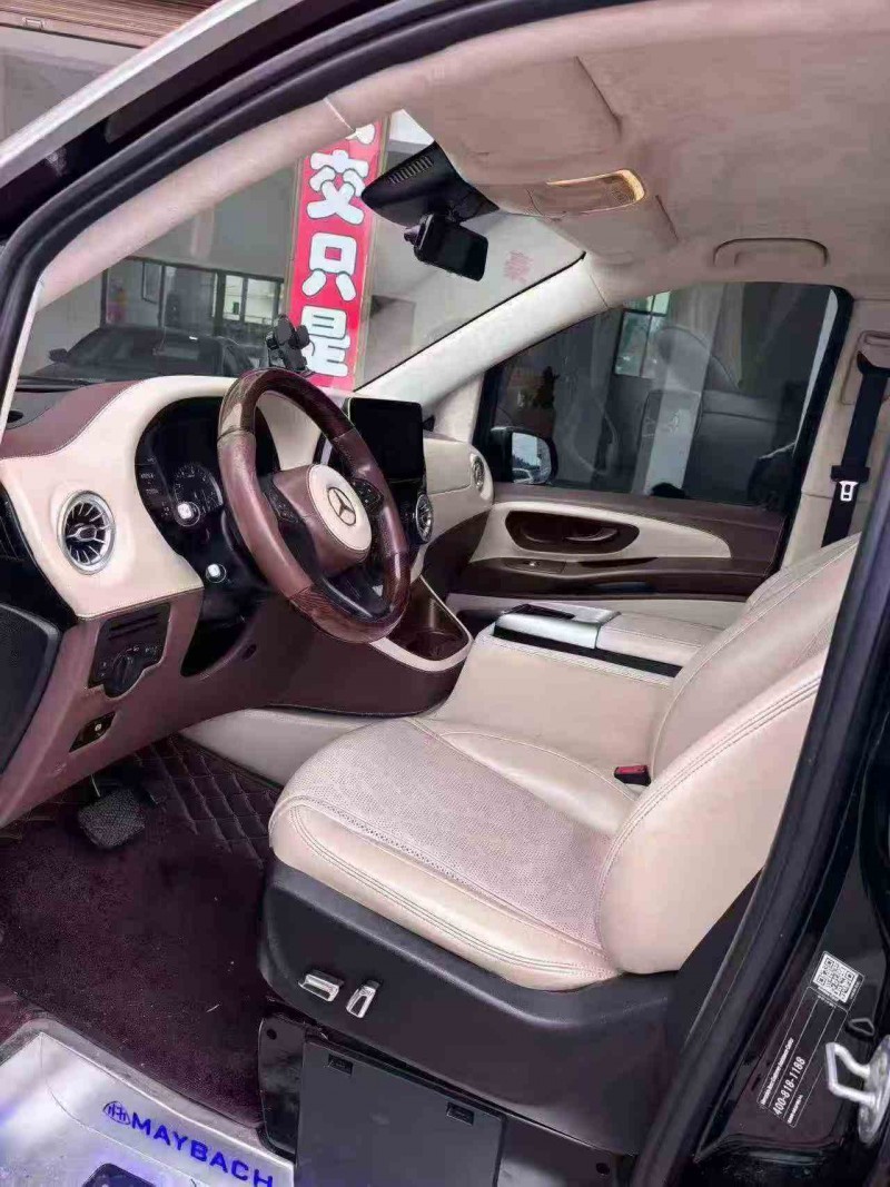 常德21年奔驰威霆5