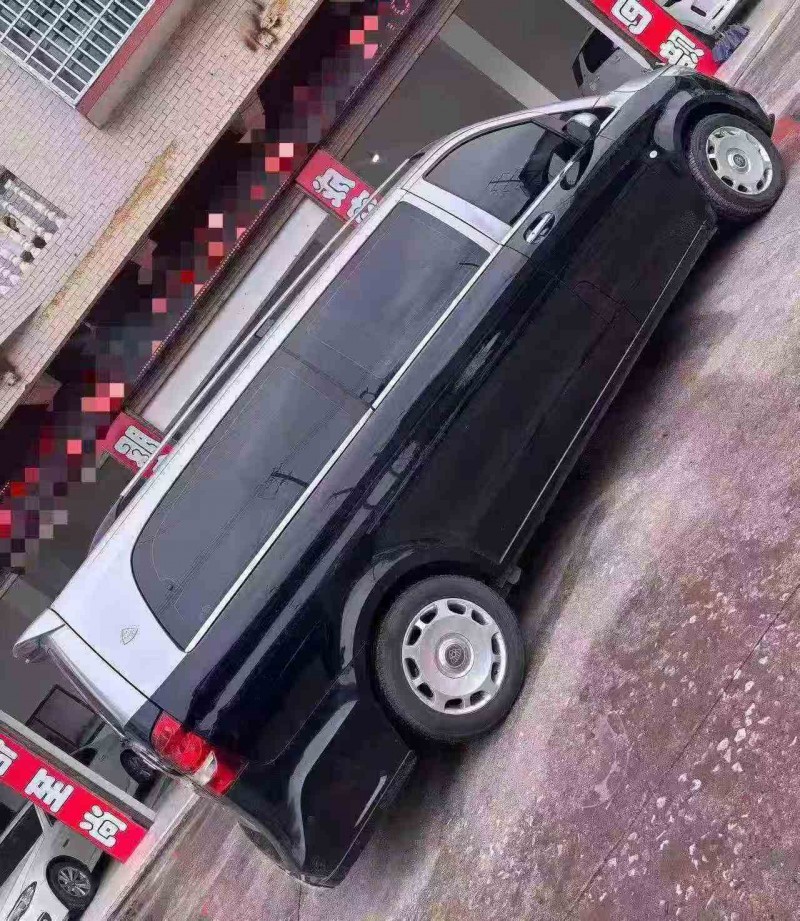 常德21年奔驰威霆8