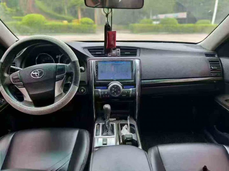 贵港15年丰田锐志6