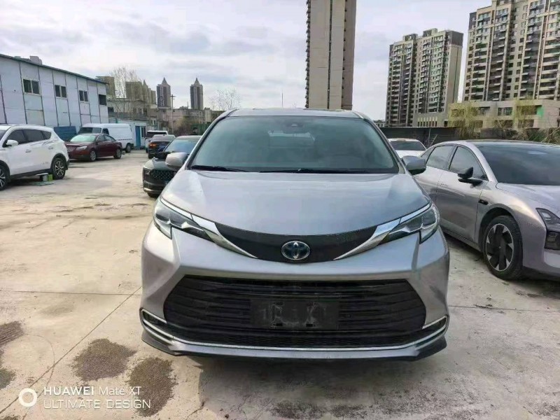 潍坊24年丰田塞纳1