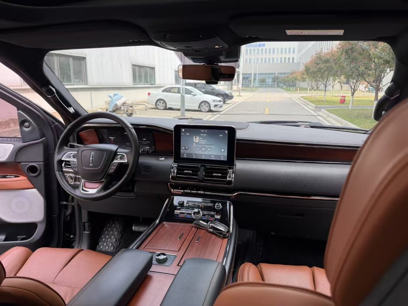 徐州20年林肯领航员9