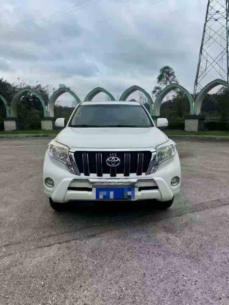 梧州15年丰田普拉多1