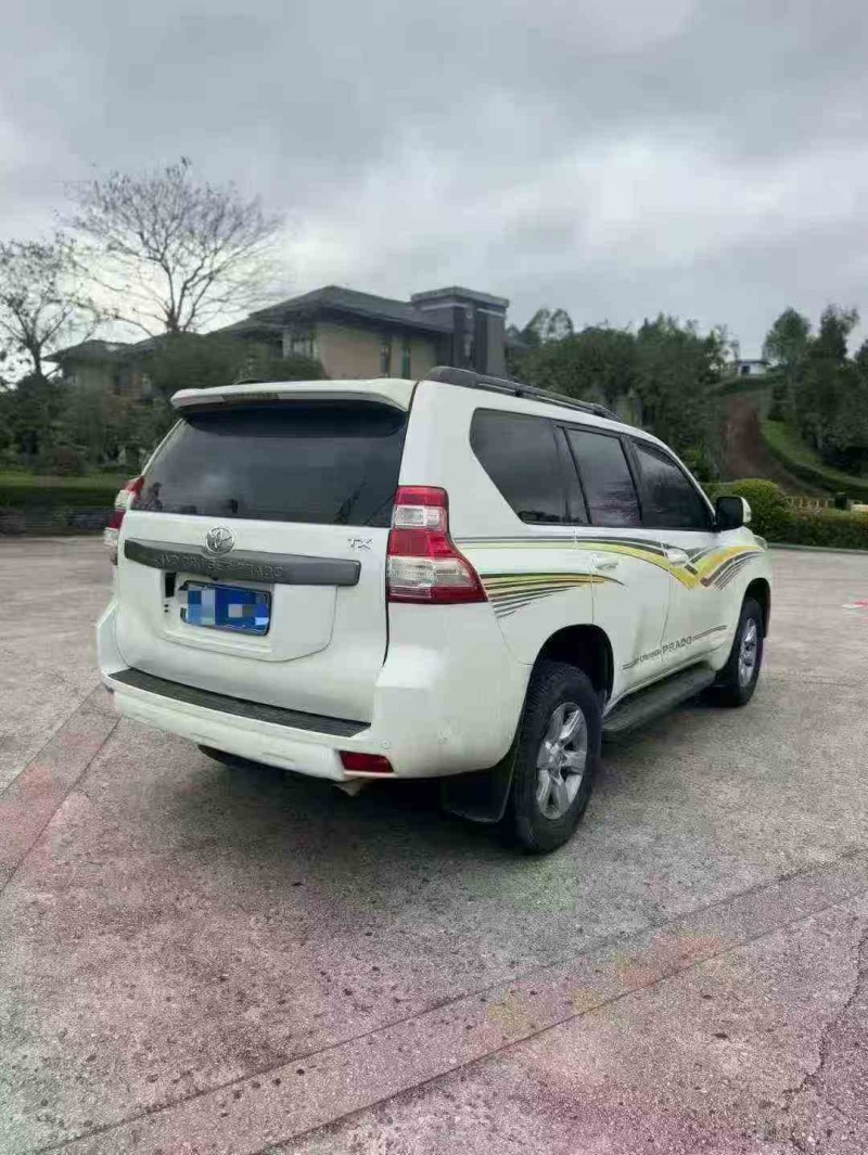 梧州15年丰田普拉多8