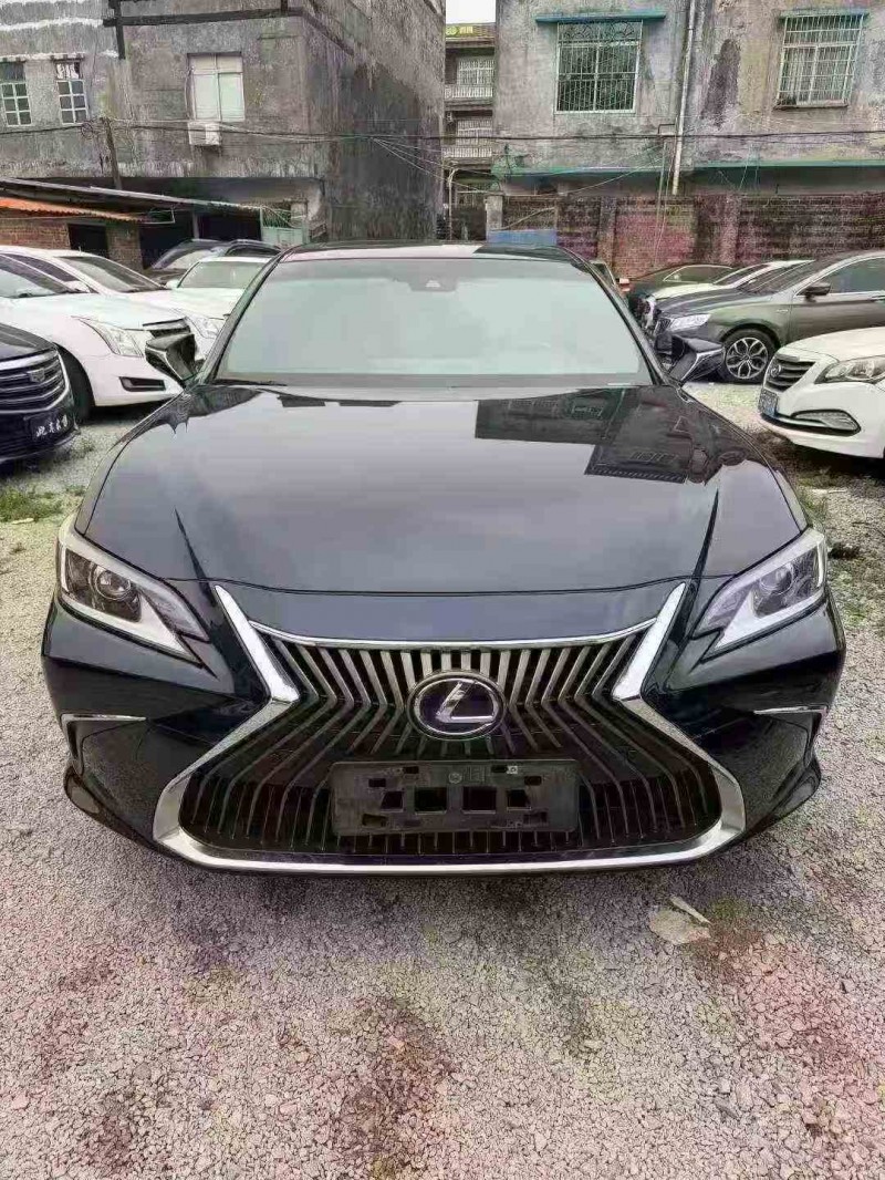 梧州21年雷克萨斯ES1