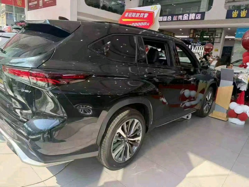 鄂州26年豐田皇冠4