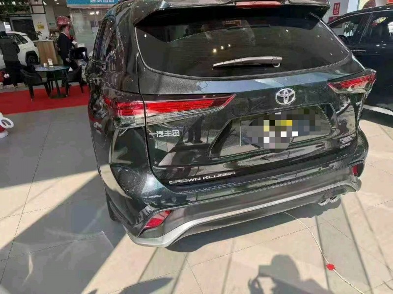 鄂州26年豐田皇冠6