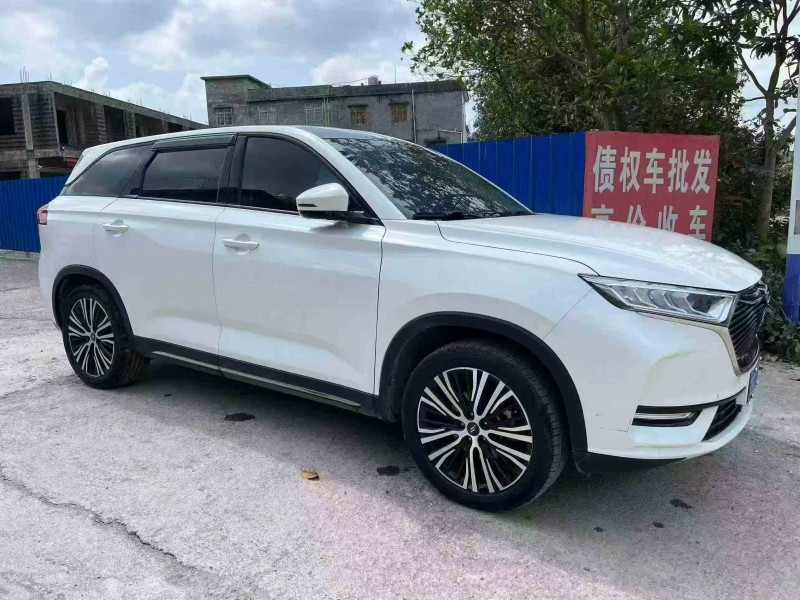 貴港20年長安汽車歐尚3