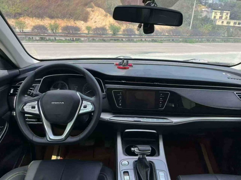 貴港20年長安汽車歐尚5