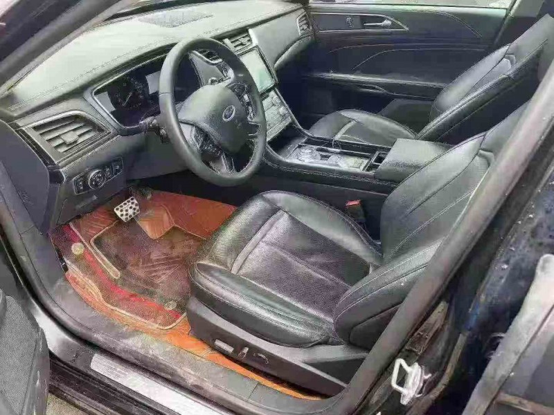 防城港18年福特金牛座5