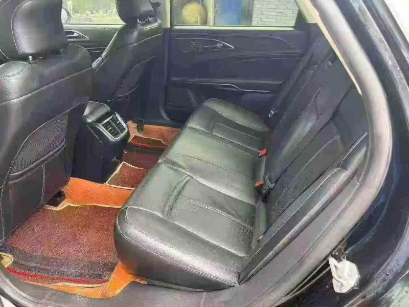 防城港18年福特金牛座6