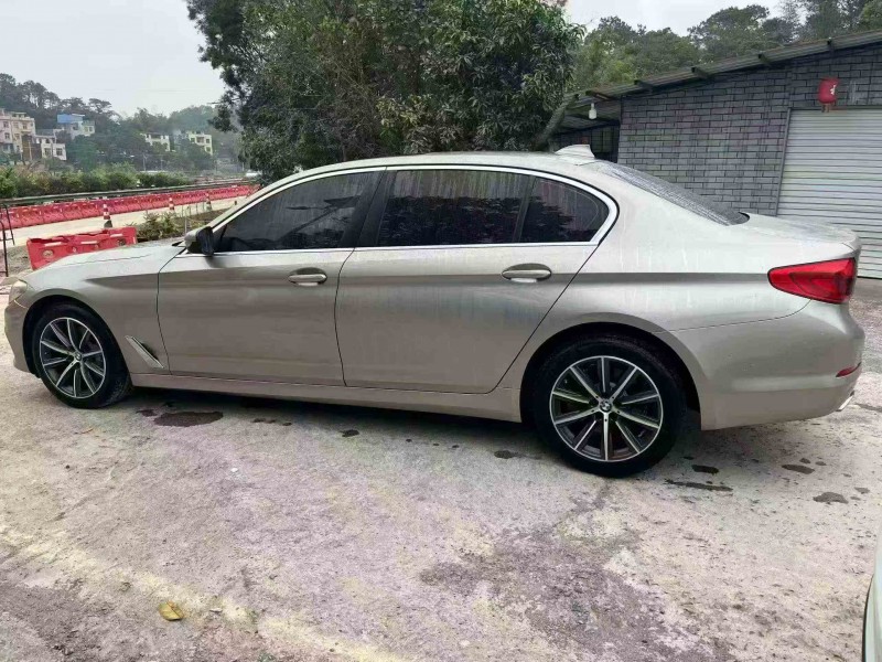 防城港18年寶馬5系7