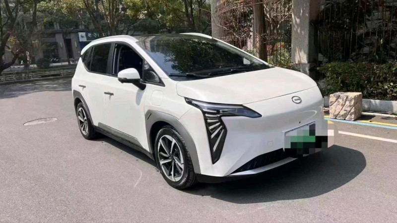 嘉興23年傳祺埃安Y5