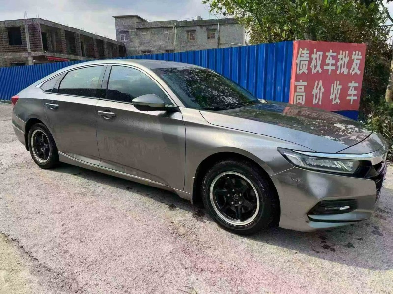 梧州18年本田雅阁2