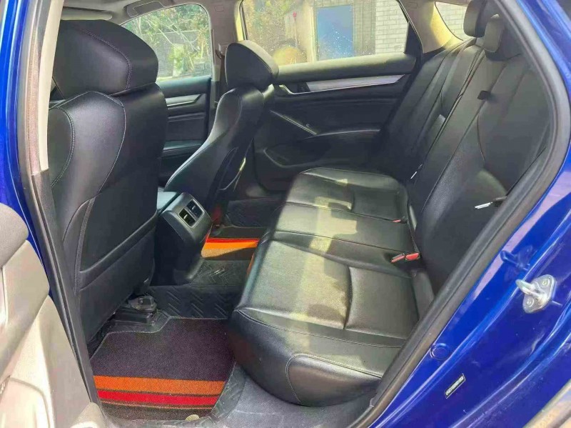 梧州18年本田雅阁5