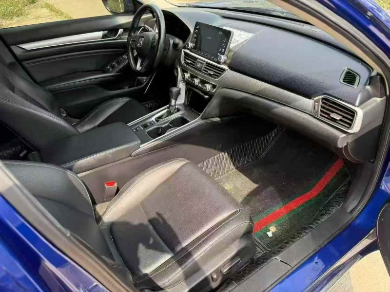 湛江20年本田雅阁4