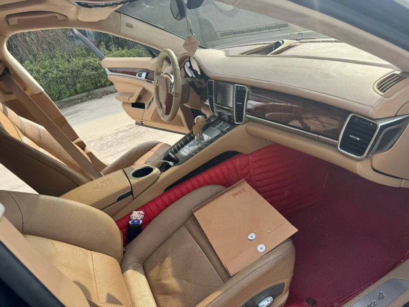 许昌12年保时捷帕拉梅拉8