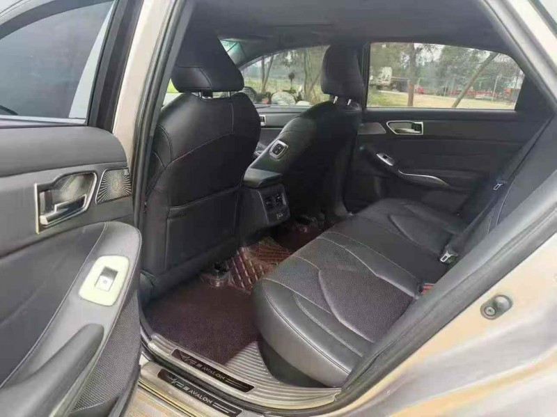 防城港23年丰田亚洲龙7