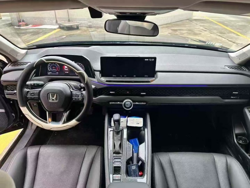 厦门24年本田雅阁9