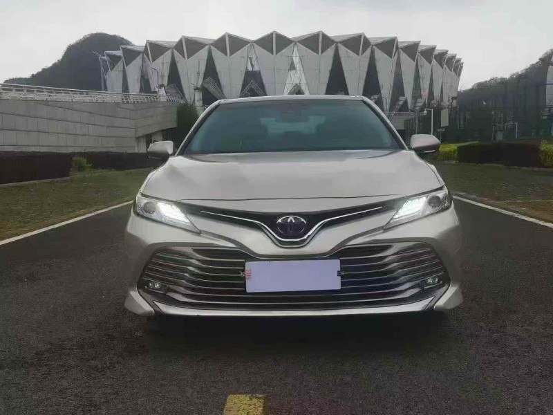 贵阳20年丰田凯美瑞1