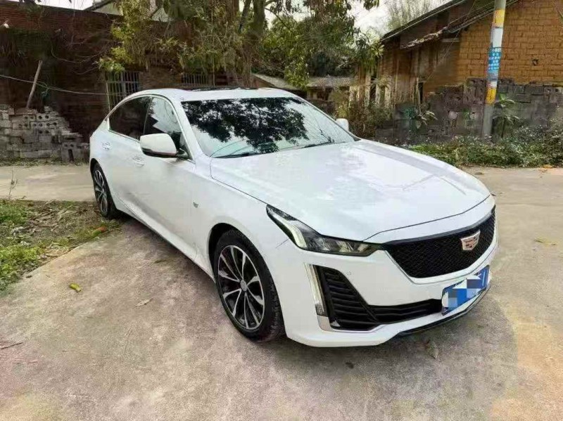 岳阳20年凯迪拉克CT52