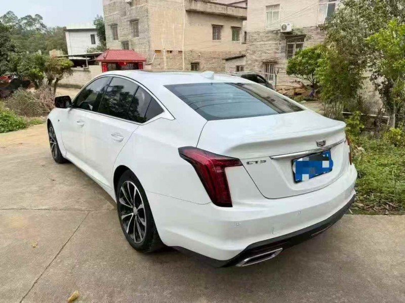 岳阳20年凯迪拉克CT58