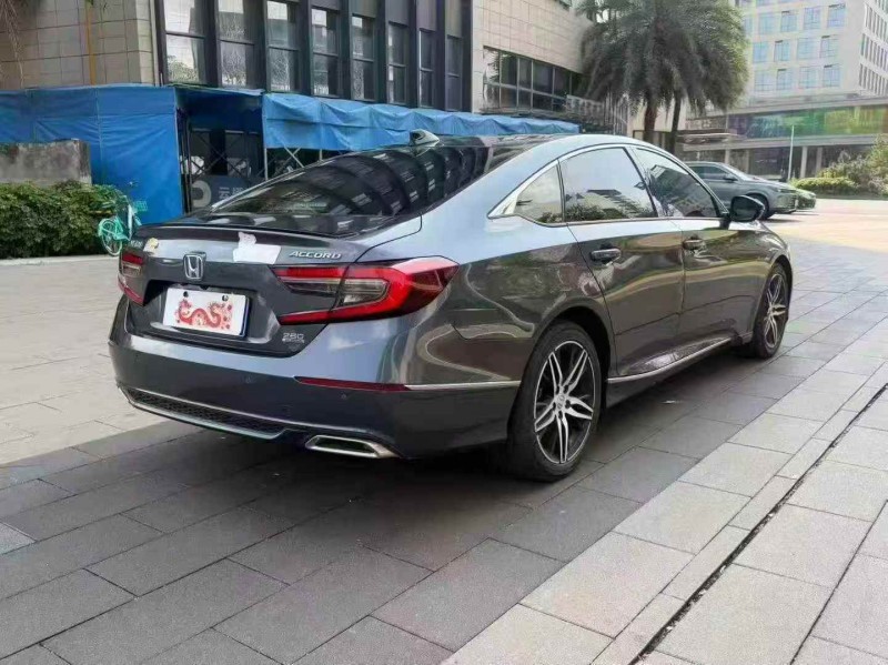 佛山23年本田雅阁7