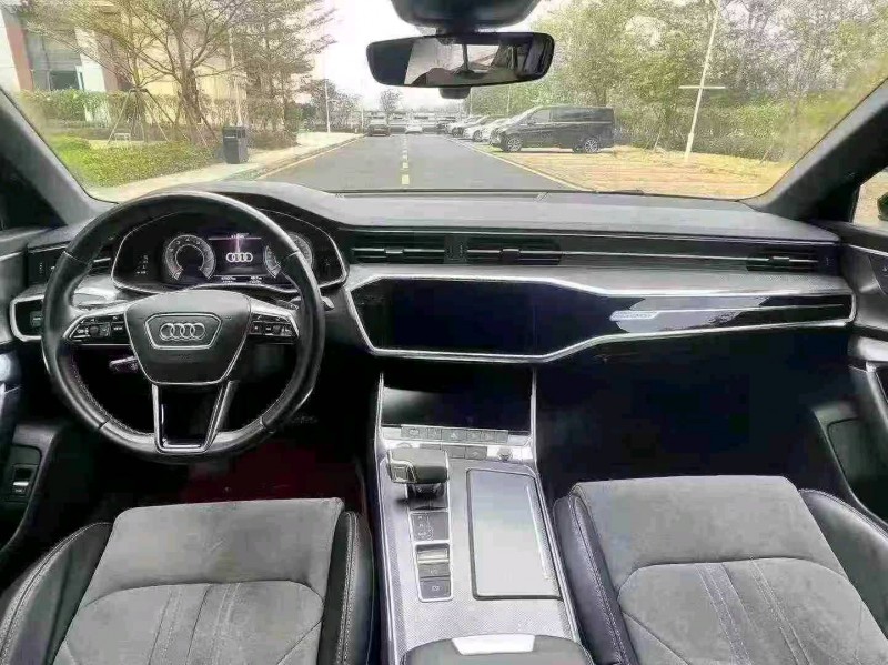 广州21年奥迪A4L5