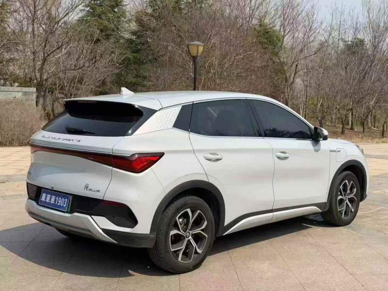 济宁24年比亚迪元7