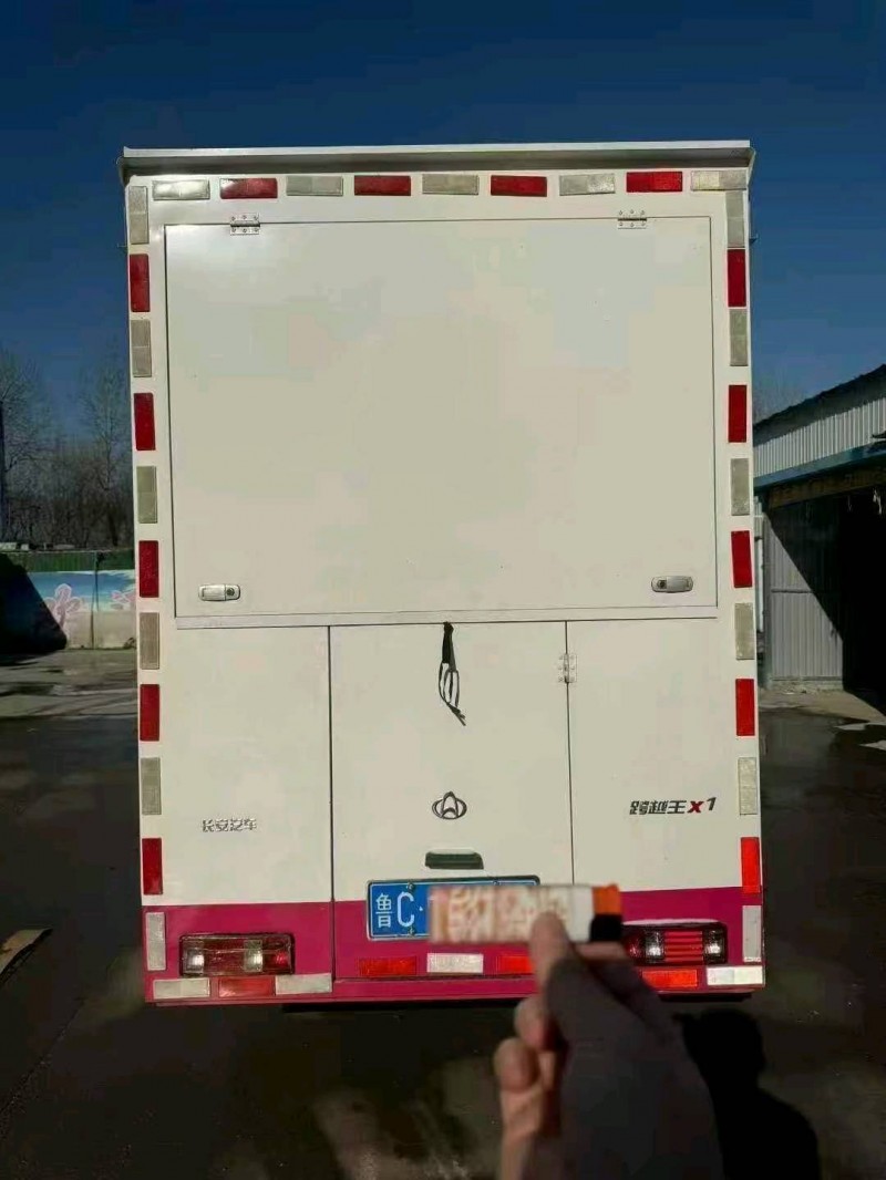 淄博25年长安汽车跨越王5