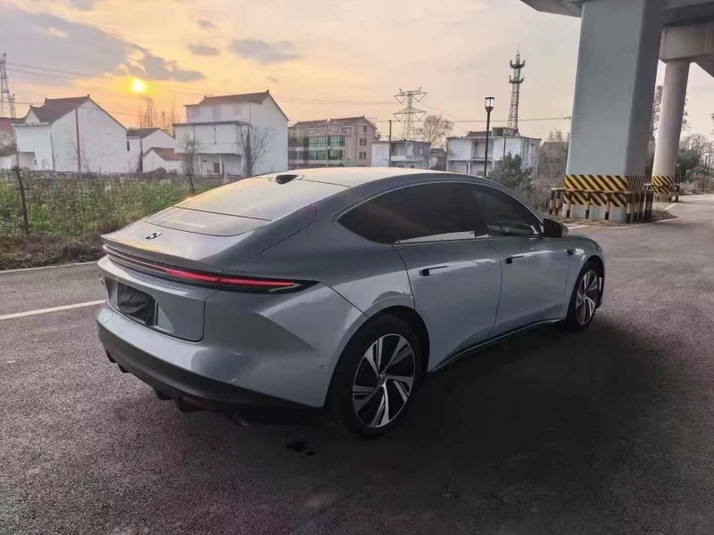 嘉兴23年蔚来ET57