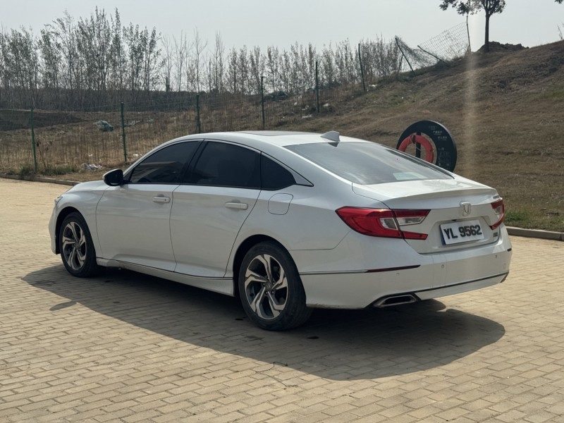 郑州18年本田雅阁8