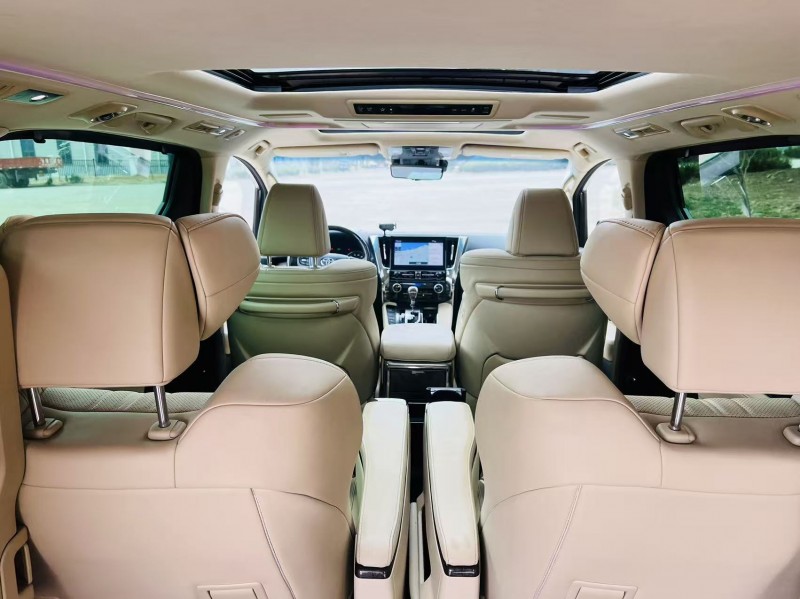 烟台21年丰田威尔法5