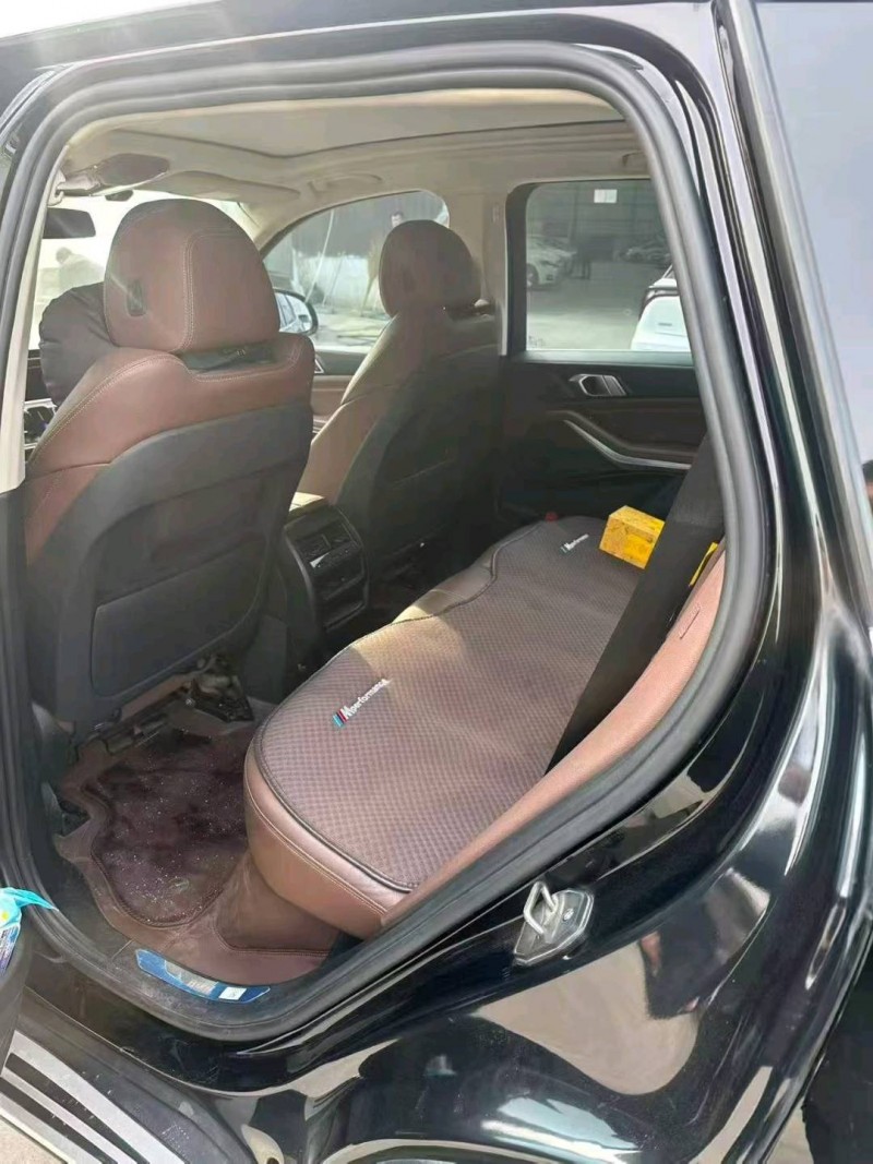 邢台20年宝马X59