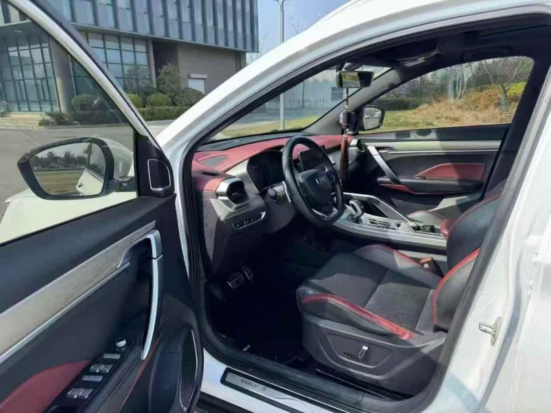 苏州19年吉利缤越4