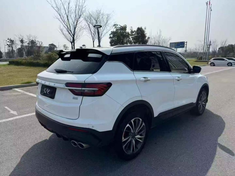 苏州19年吉利缤越8