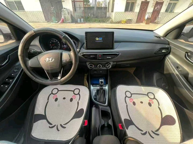 襄陽22年現代悅動9