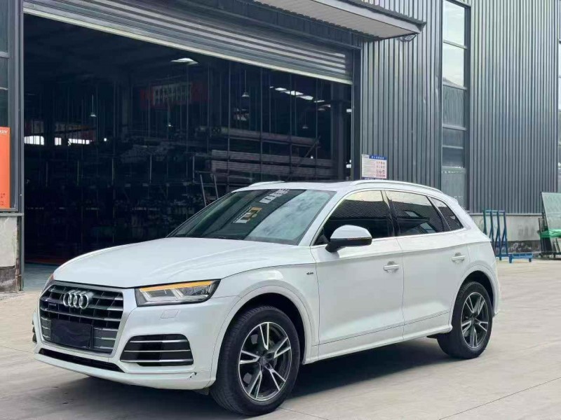 咸陽19年奧迪Q53