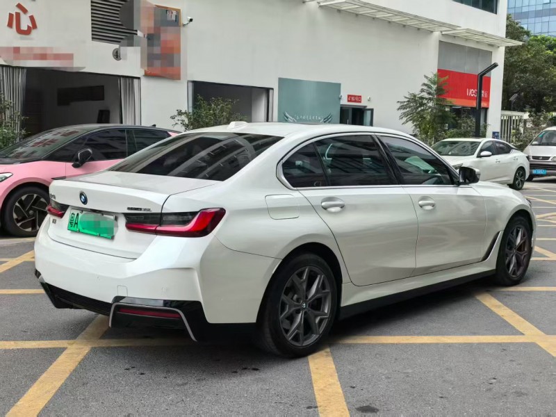 深圳23年宝马I38