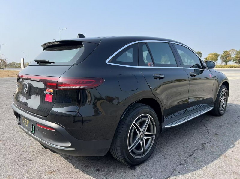 鹽城21年奔馳EQC8