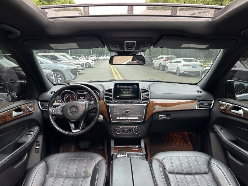 東莞17年奔馳GLS4