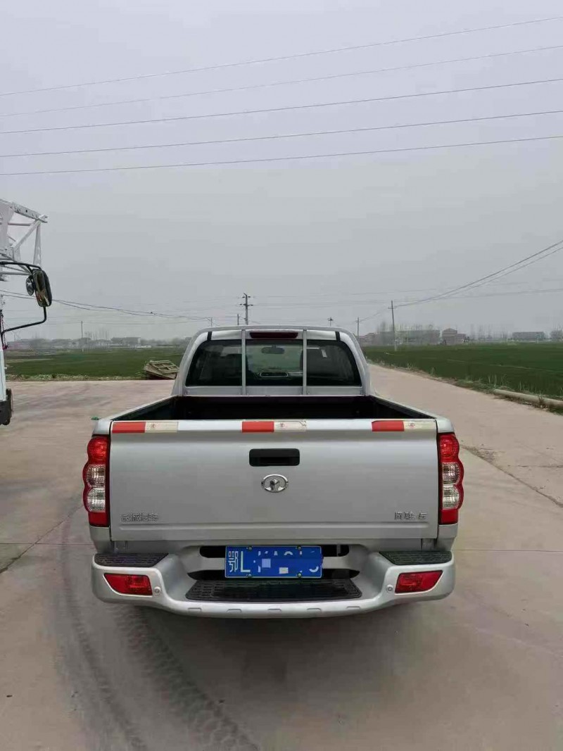 十堰25年长城汽车风骏8